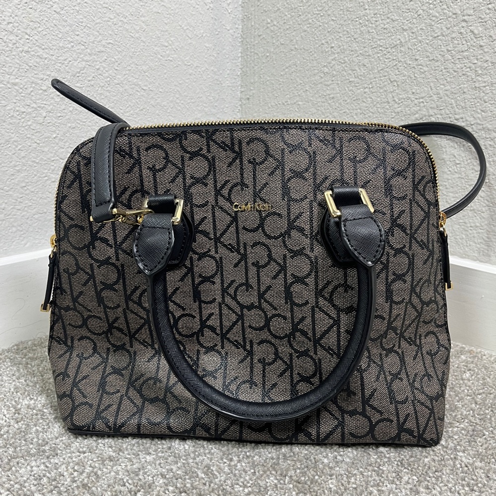 Woman’s purse